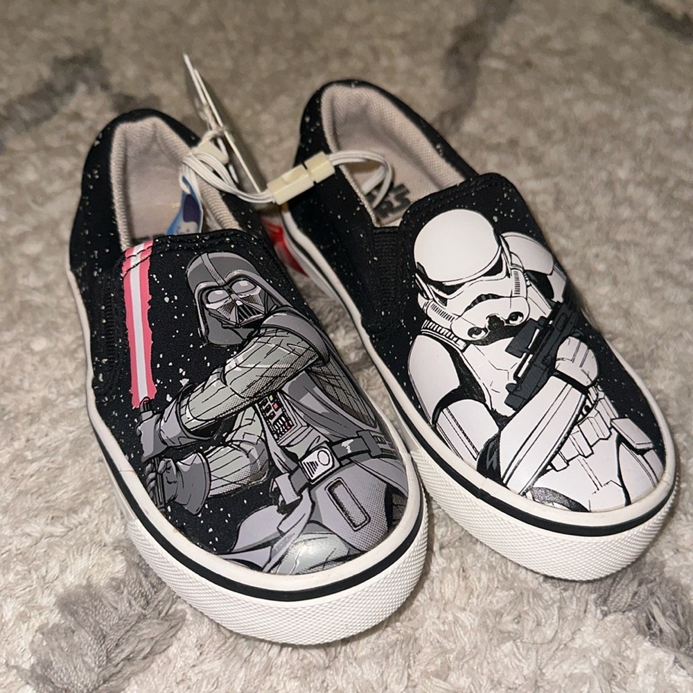 Zara Star War slip on size 9/9.5